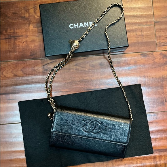 CHANEL caviar timeless CC large gusset flap wallet - Picture 3 of 13